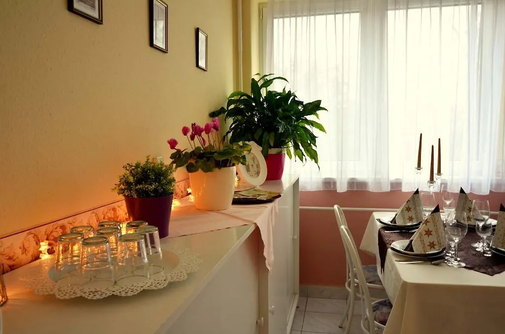 Szilvia Apartmanhaz Apartment Eger