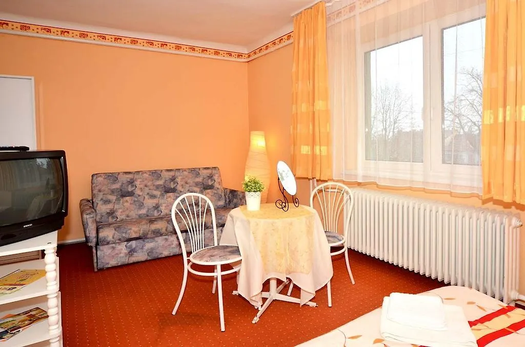 Szilvia Apartmanhaz Apartment Eger
